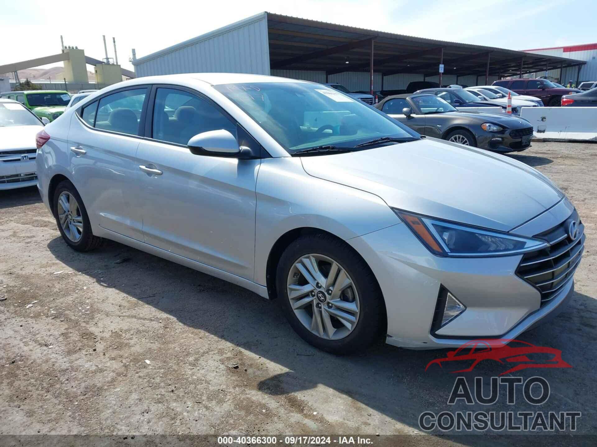 HYUNDAI ELANTRA 2019 - 5NPD84LF6KH412849