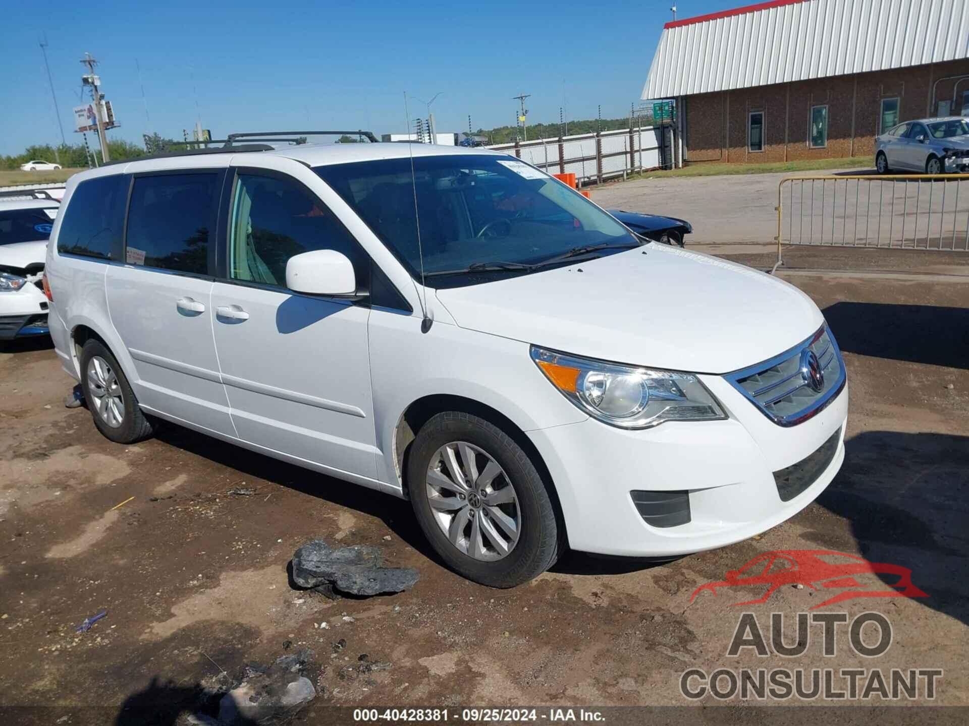 VOLKSWAGEN ROUTAN 2014 - 2C4RVABG5ER135450