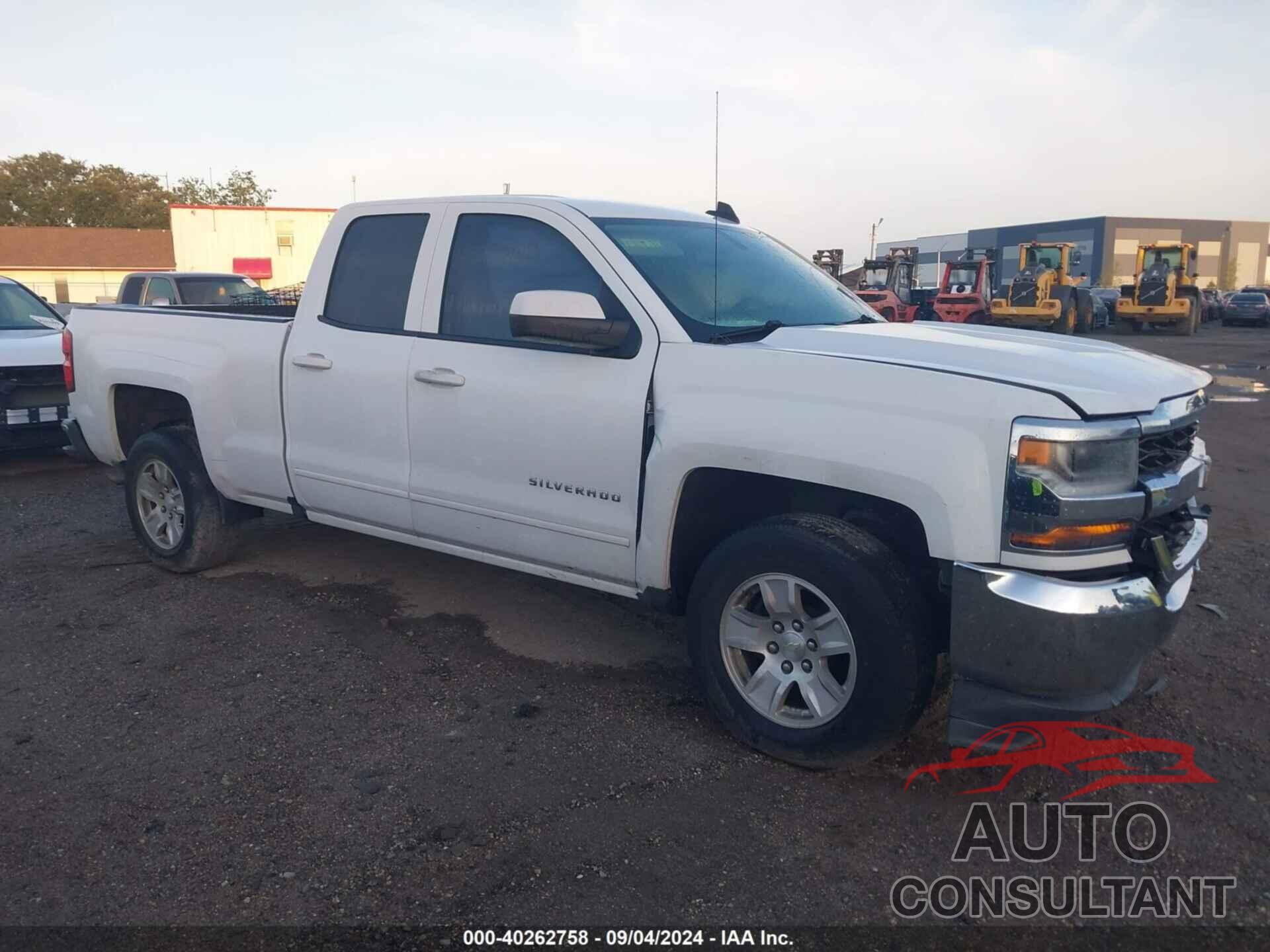 CHEVROLET SILVERADO 1500 2018 - 1GCRCREC0JZ289285