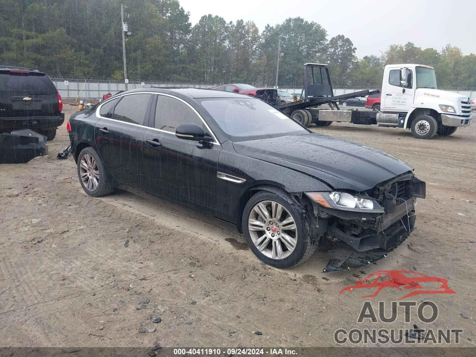 JAGUAR XF 2017 - SAJBD4BV2HCY38877