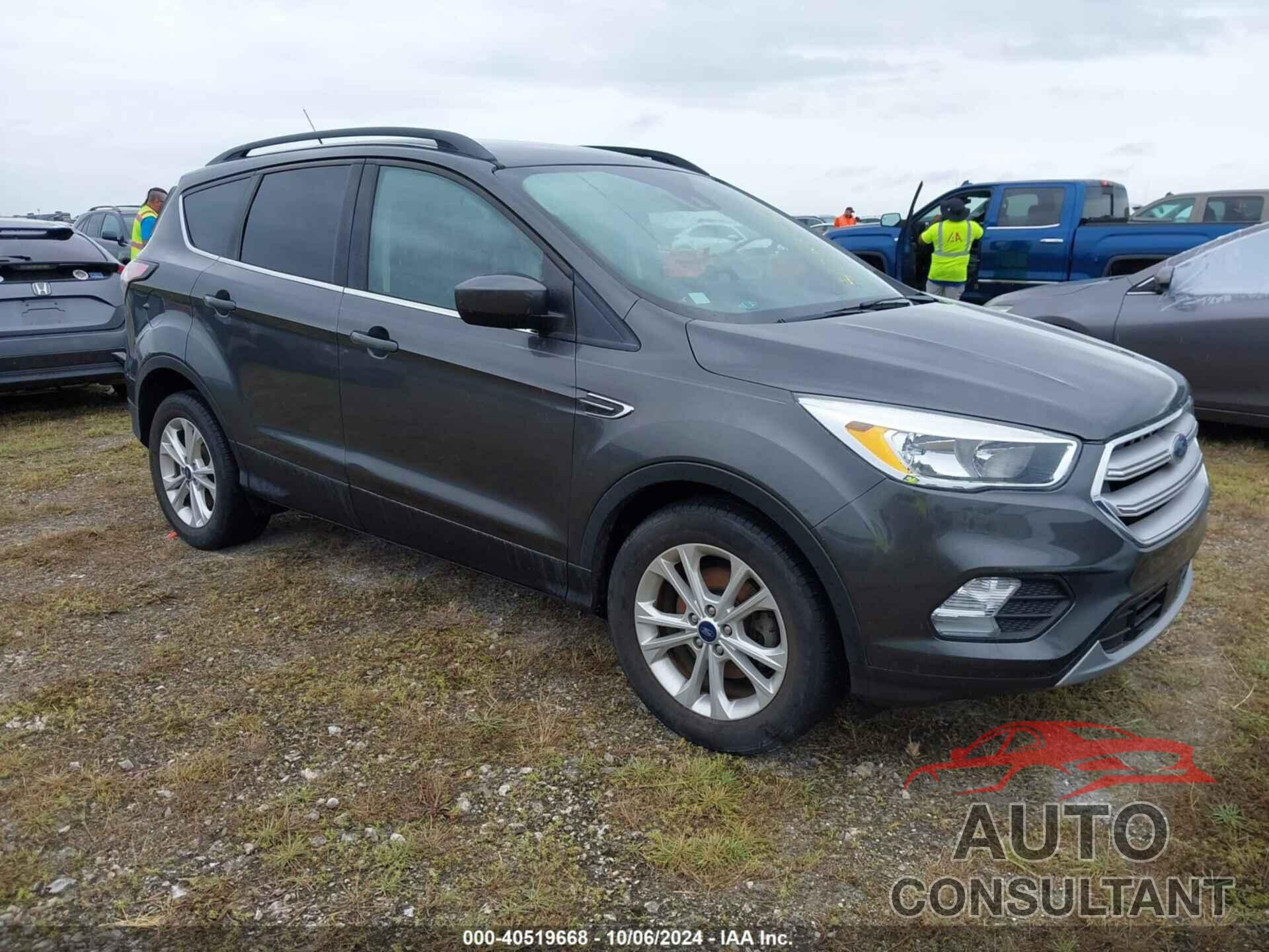 FORD ESCAPE 2018 - 1FMCU0GD5JUD26277