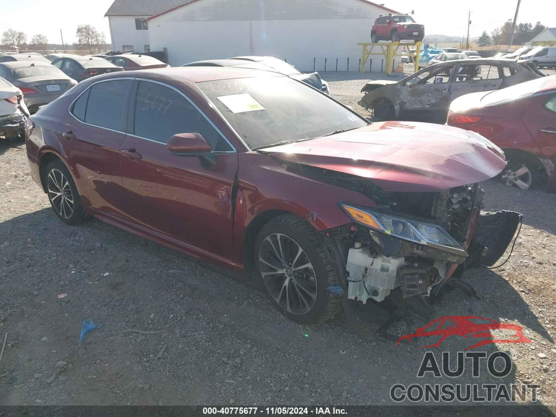 TOYOTA CAMRY 2018 - 4T1B11HK8JU662495