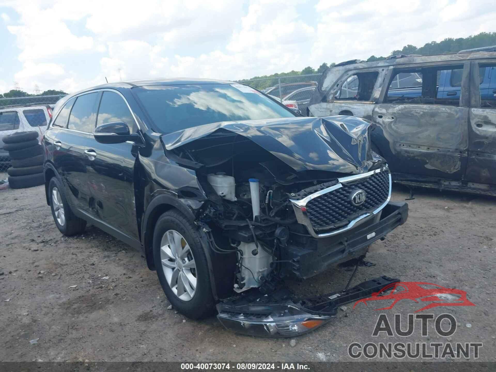 KIA SORENTO 2018 - 5XYPG4A35JG403963