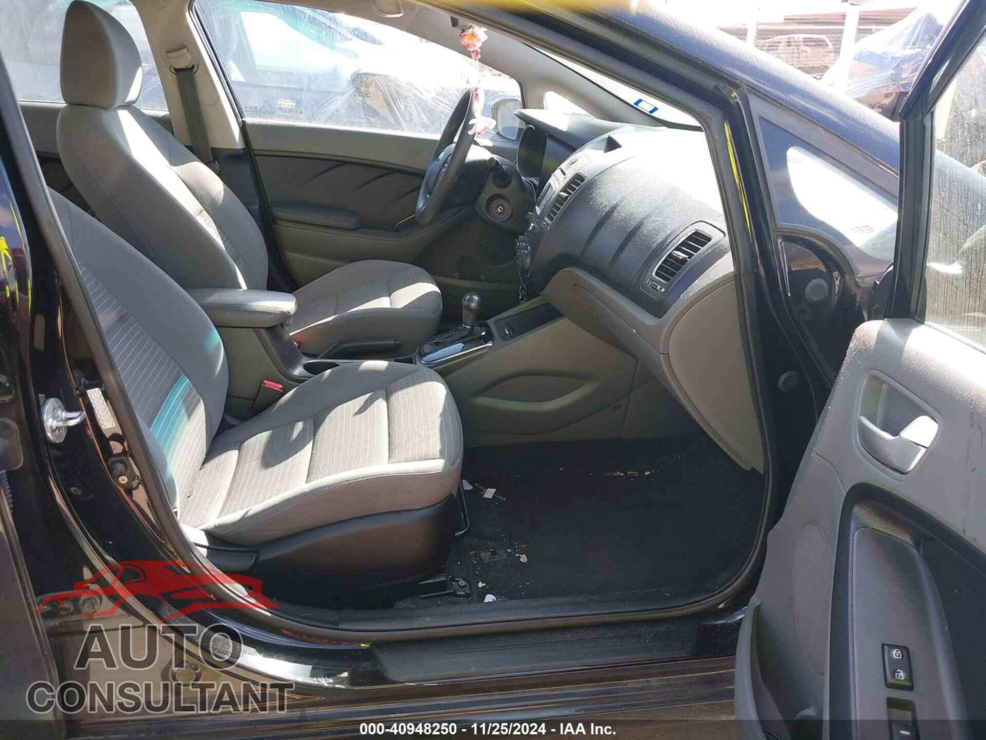 KIA FORTE 2017 - 3KPFL4A72HE007247