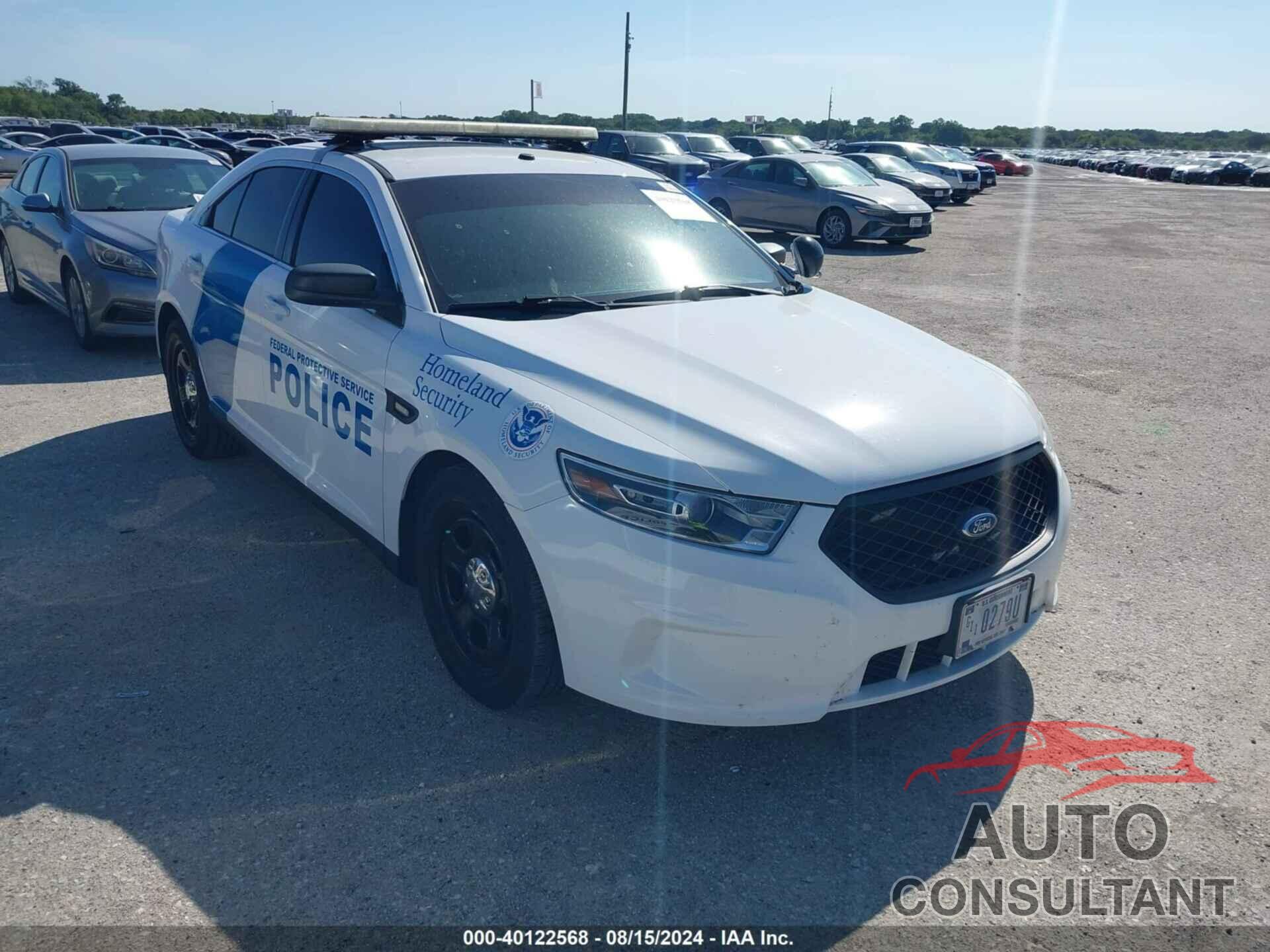 FORD TAURUS 2017 - 1FAHP2L87HG109205