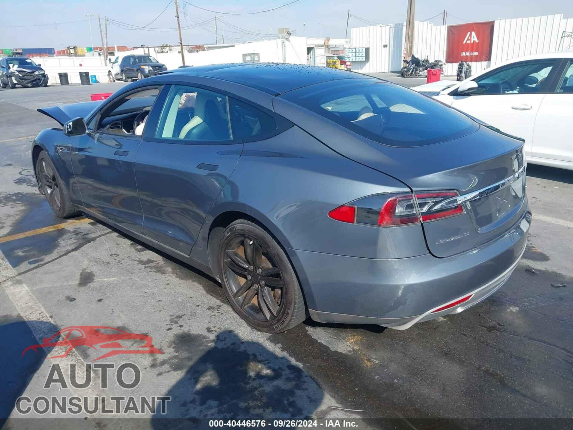 TESLA MODEL S 2013 - 5YJSA1AG1DFP12628
