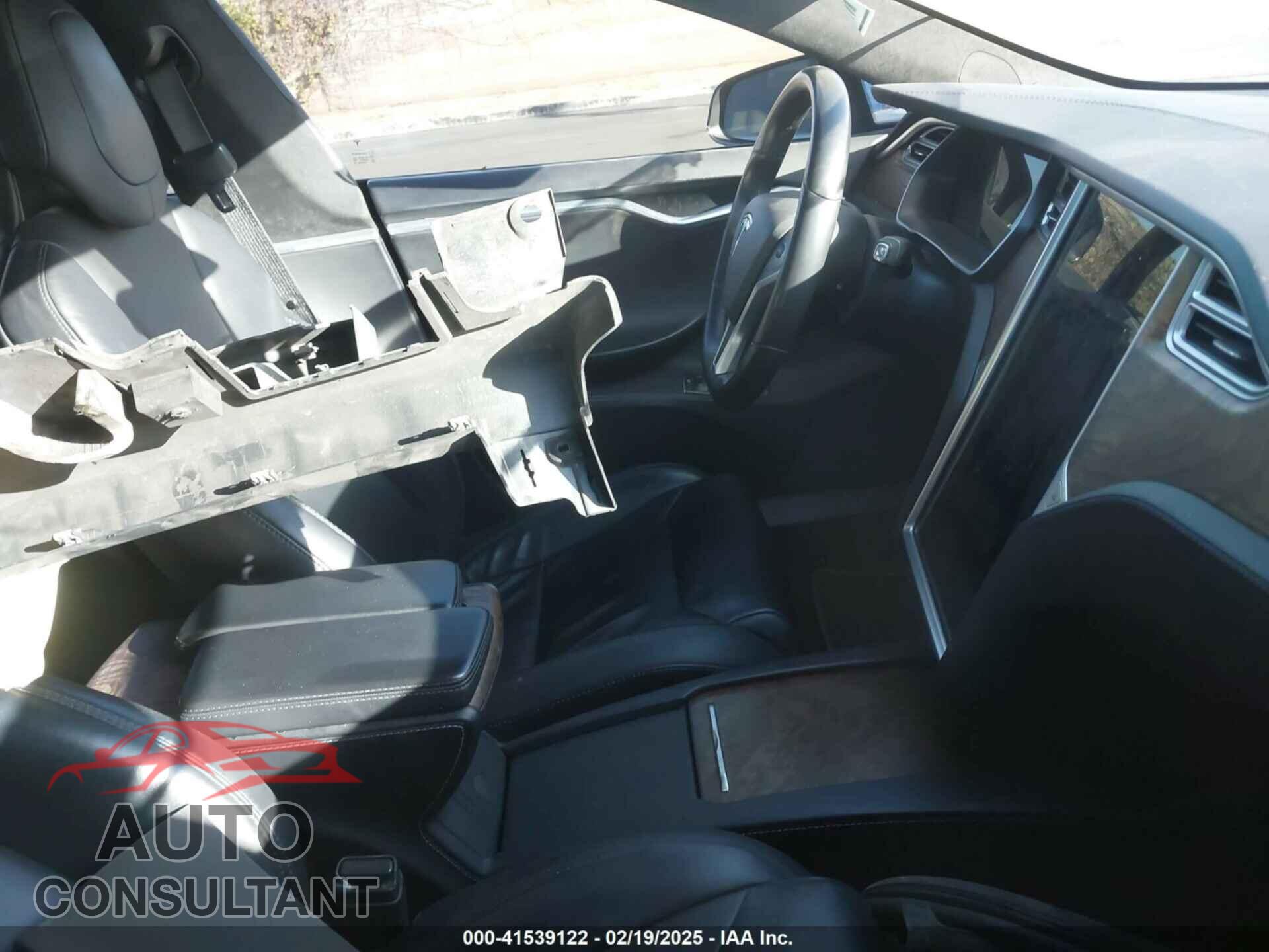TESLA MODEL S 2017 - 5YJSA1E12HF204700