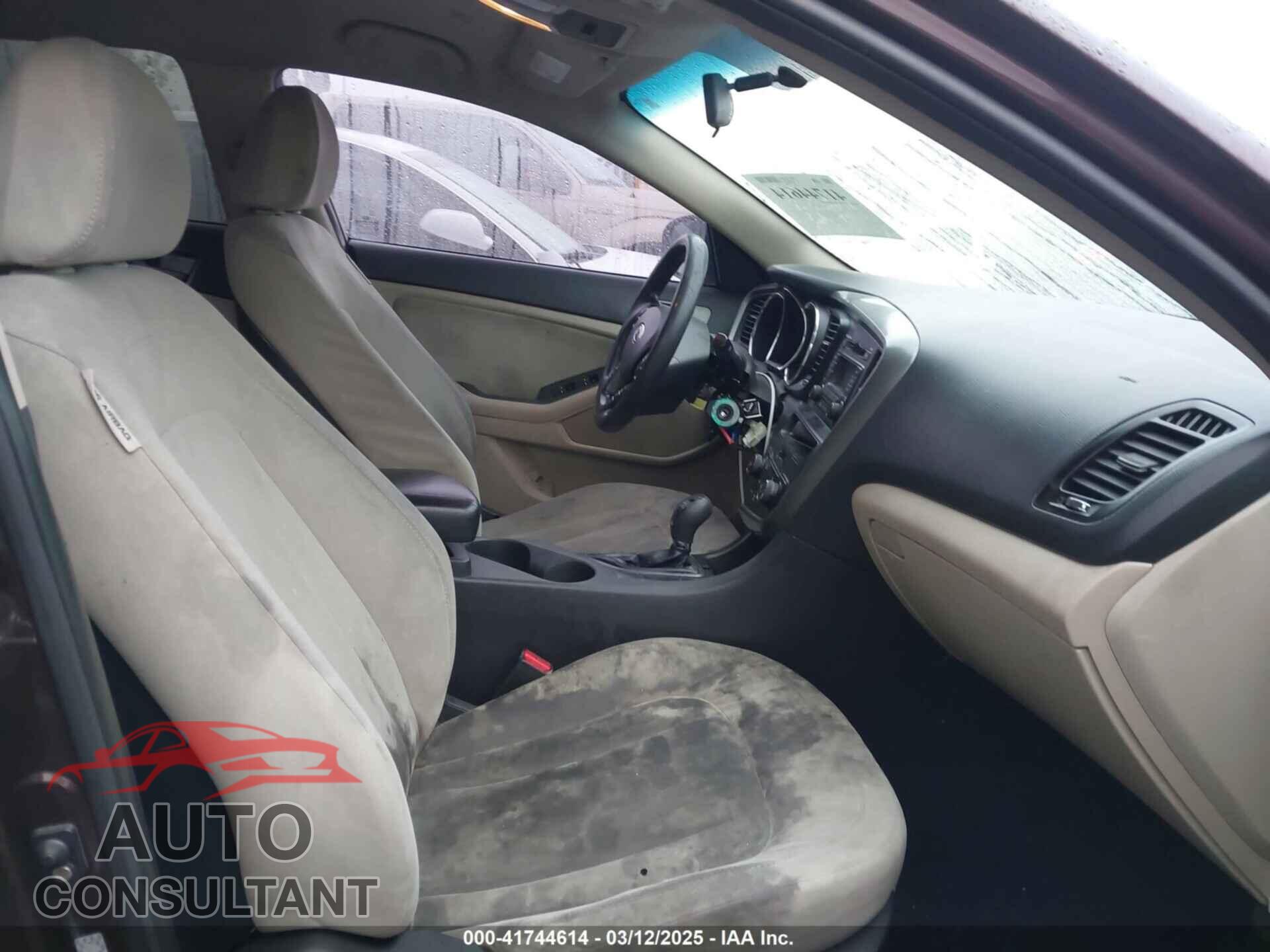 KIA OPTIMA 2011 - KNAGM4A73B5117984