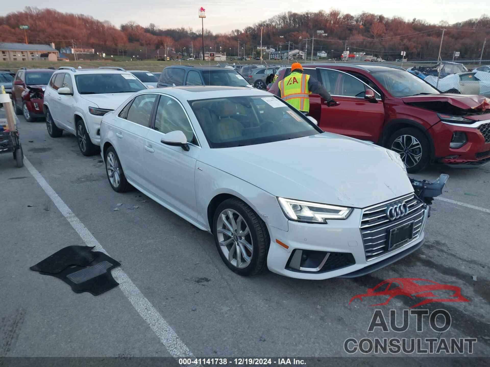 AUDI A4 2019 - WAUENAF40KN001420