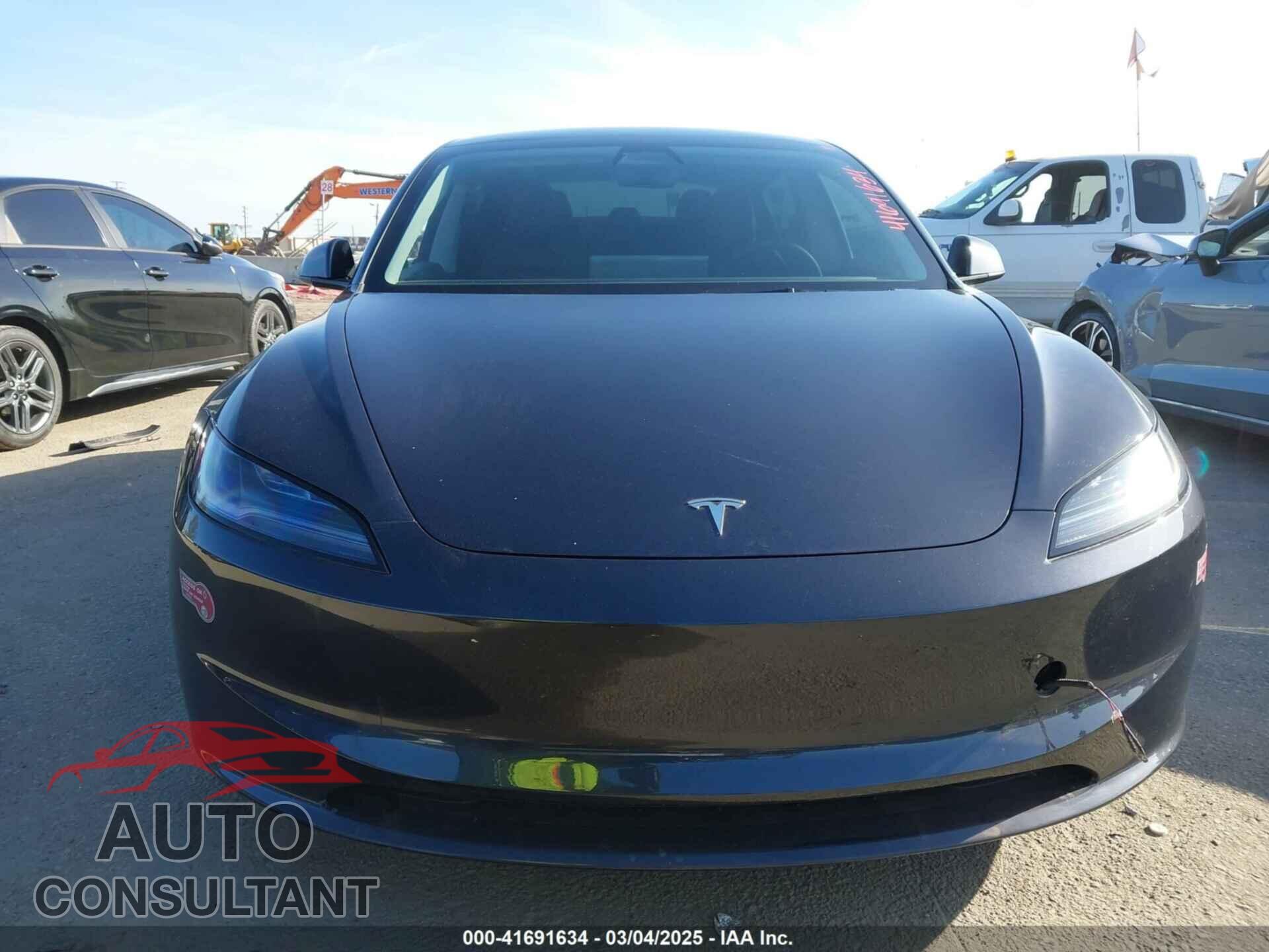 TESLA MODEL 3 2024 - 5YJ3E1EBXRF754200
