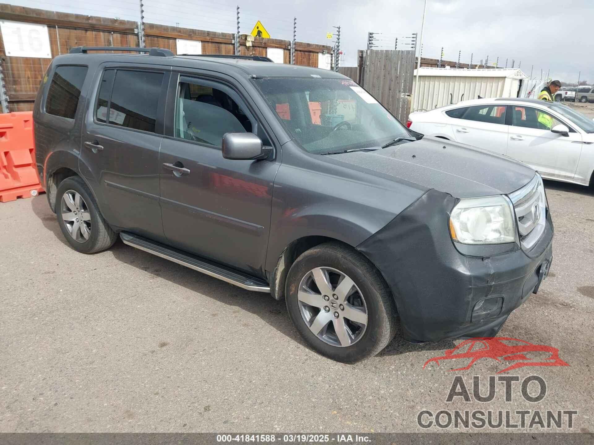 HONDA PILOT 2011 - 5FNYF4H65BB066162