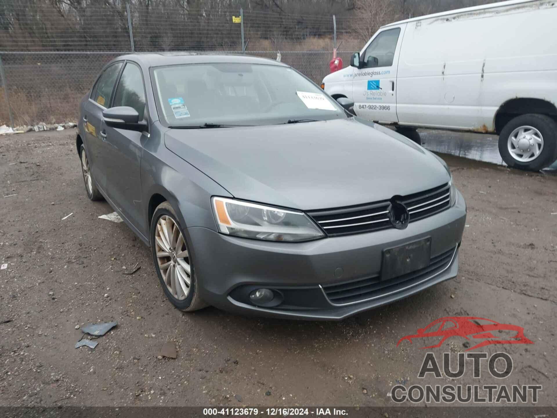 VOLKSWAGEN JETTA 2012 - 3VWLX7AJ1CM327661
