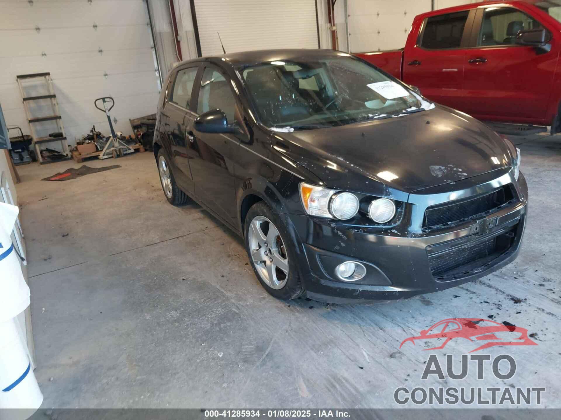 CHEVROLET SONIC 2013 - 1G1JE6SB8D4163705