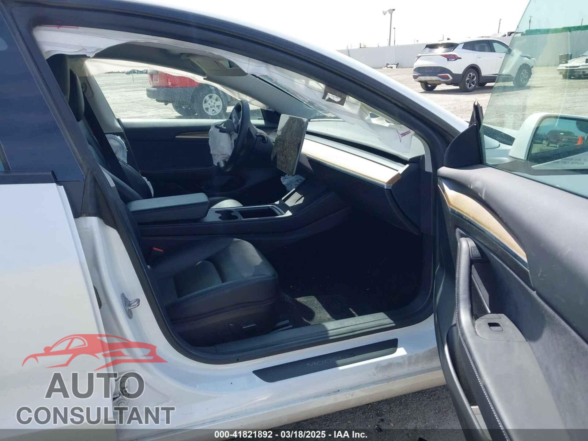 TESLA MODEL 3 2021 - 5YJ3E1EC8MF044388