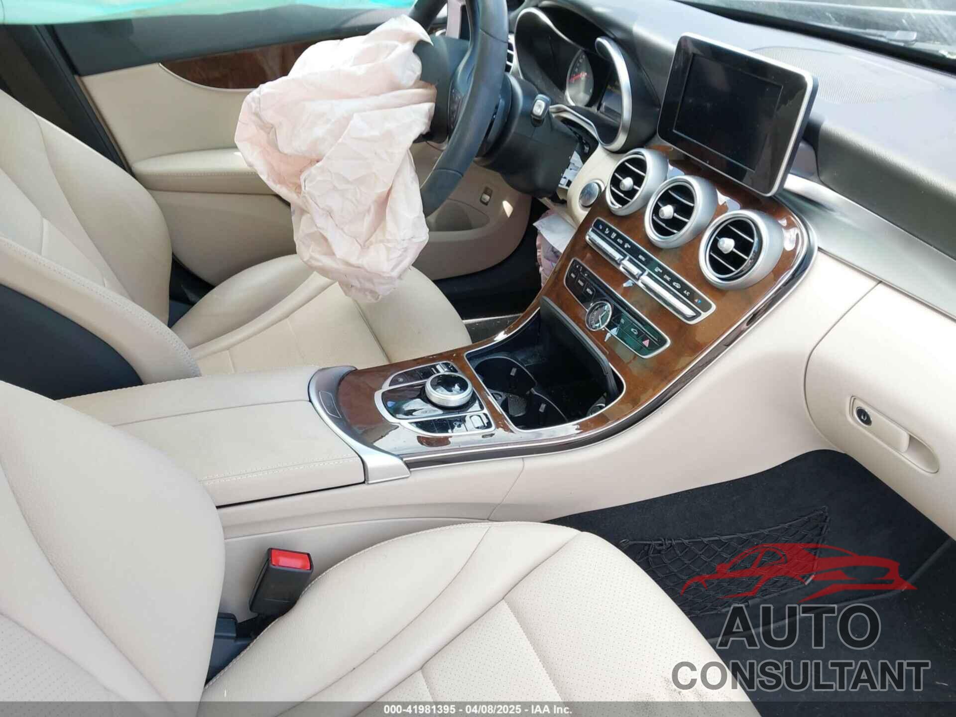 MERCEDES-BENZ C 300 2017 - 55SWF4JB6HU216916