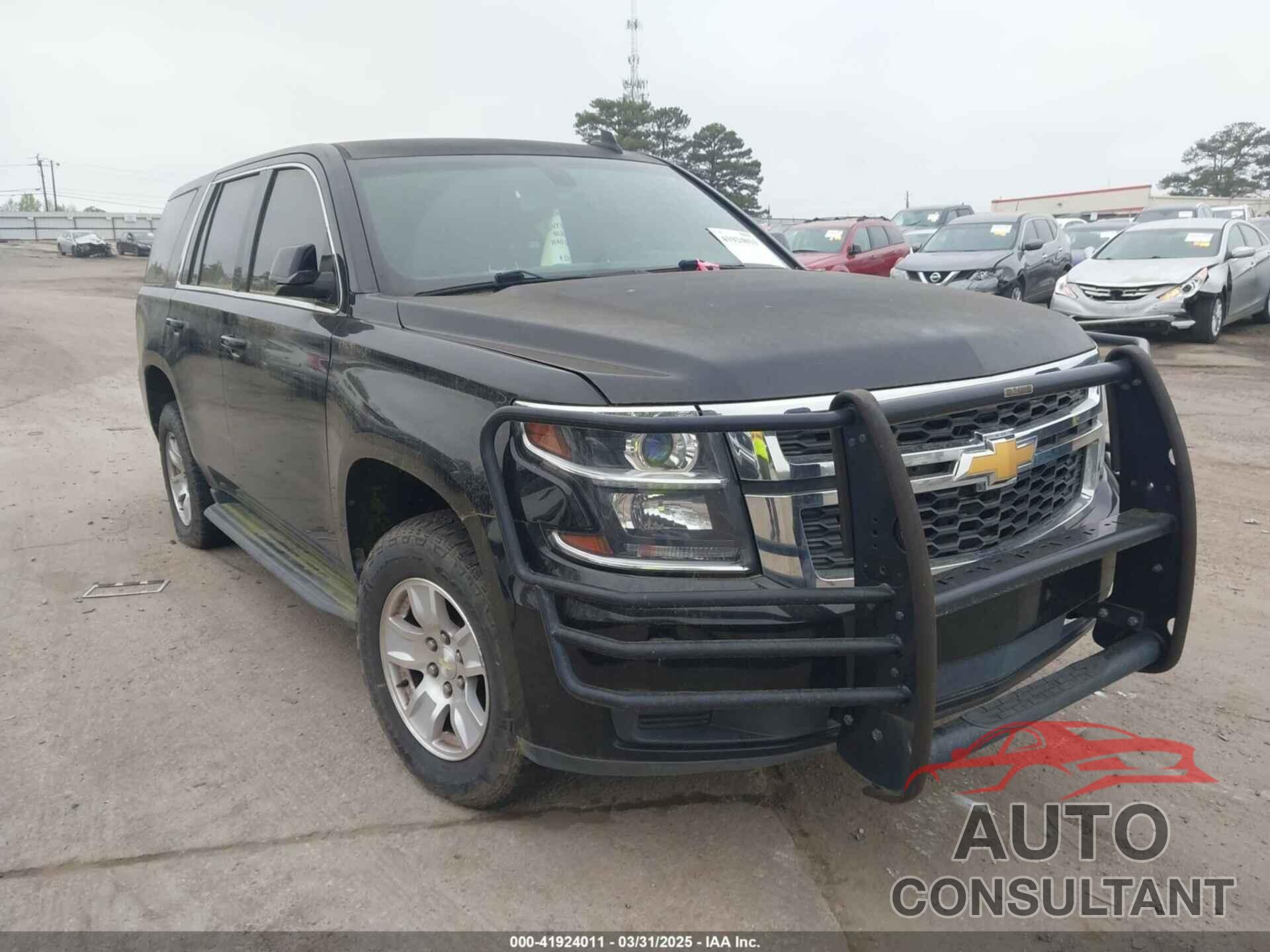CHEVROLET TAHOE 2017 - 1GNLCDECXHR304319