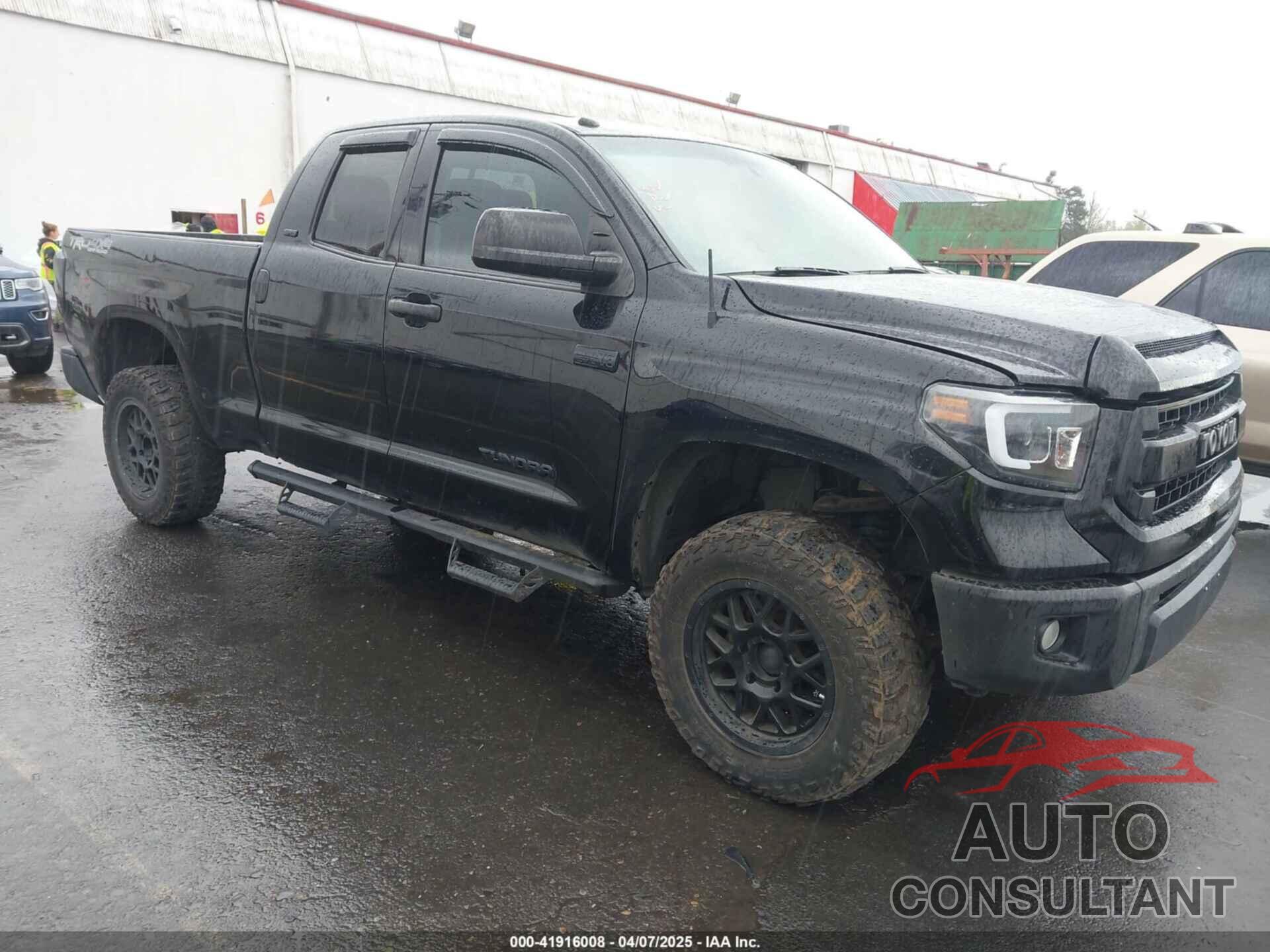 TOYOTA TUNDRA 2016 - 5TFUY5F17GX553172