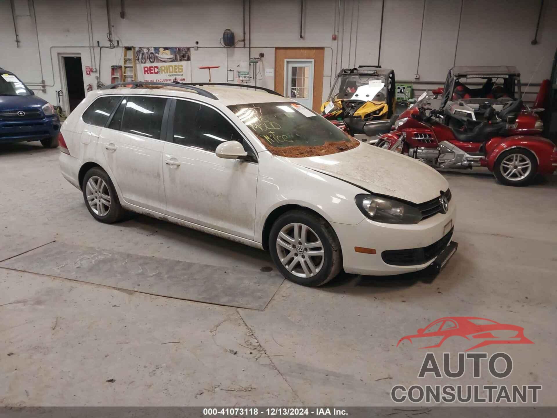 VOLKSWAGEN JETTA SPORTWAGEN 2011 - 3VWML7AJ2BM656173