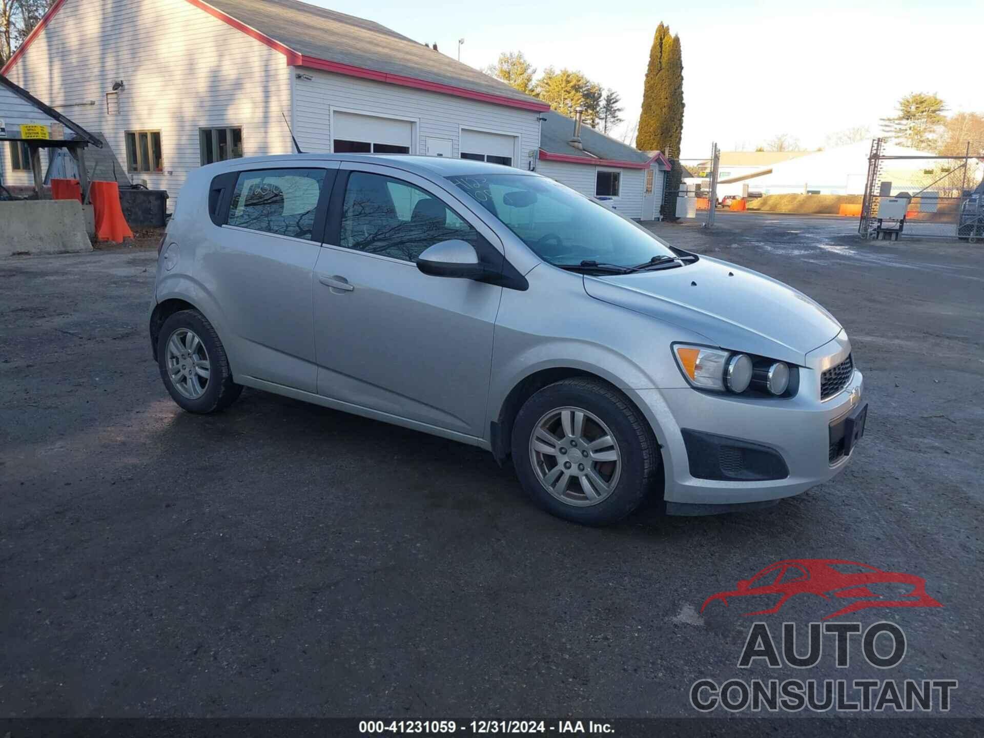 CHEVROLET SONIC 2013 - 1G1JD6SH7D4203621