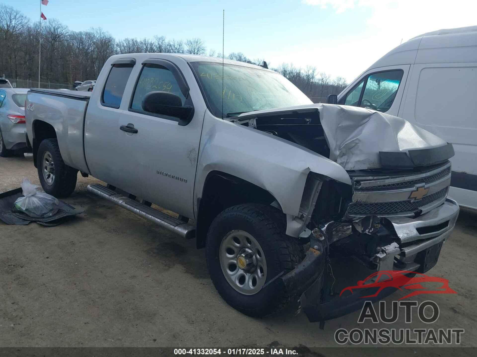 CHEVROLET SILVERADO 1500 2013 - 1GCRKREAXDZ114841
