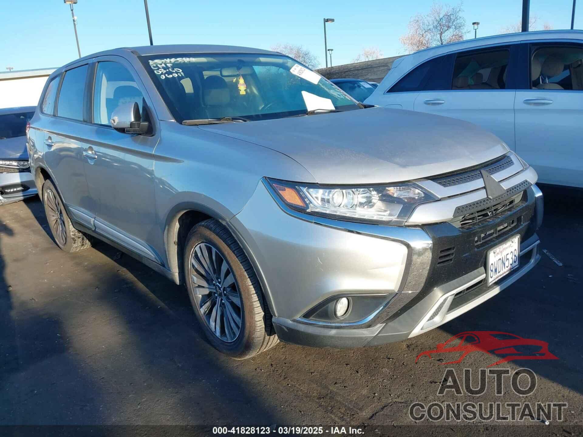 MITSUBISHI OUTLANDER 2019 - JA4AD3A3XKZ046463