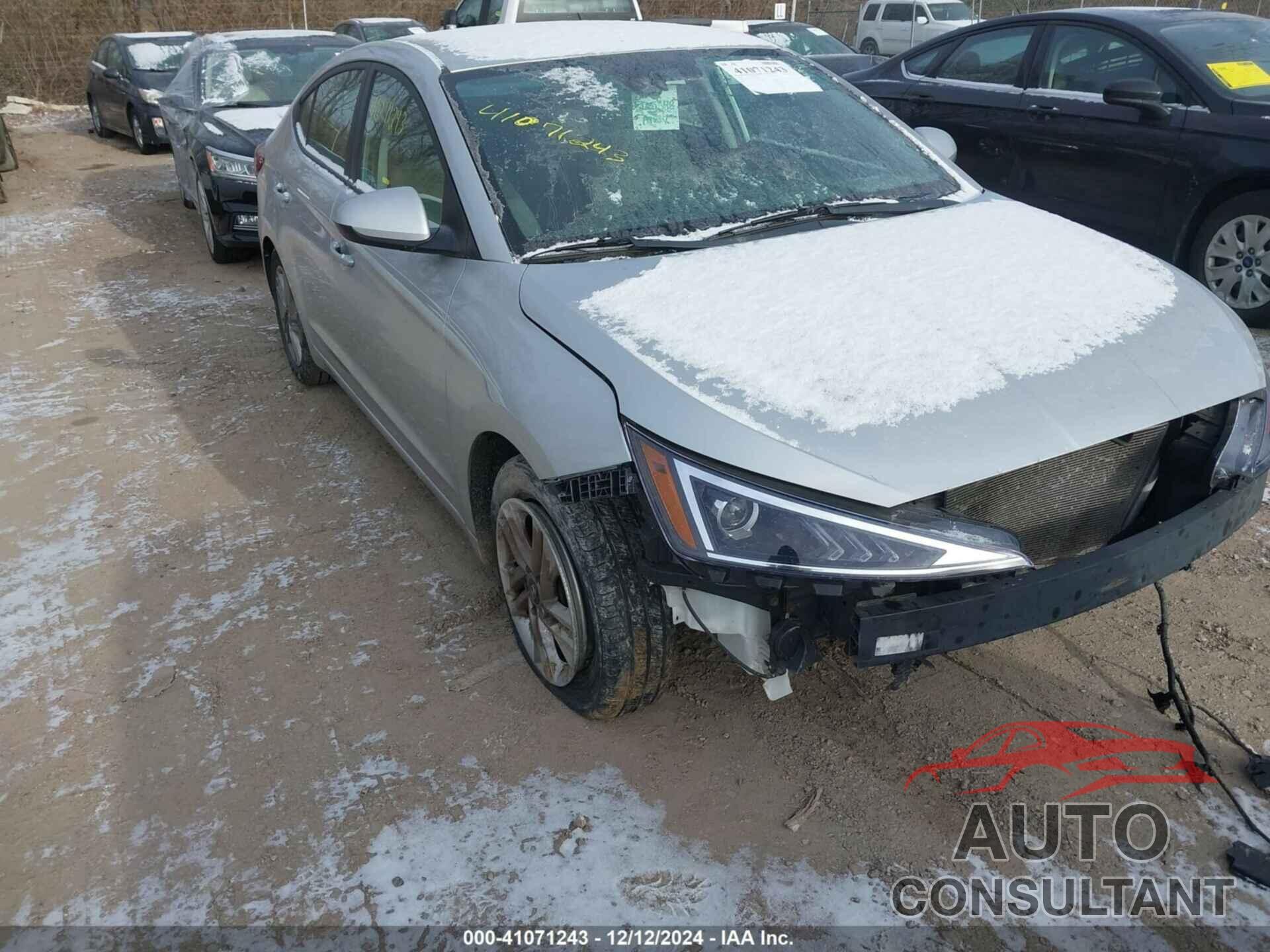 HYUNDAI ELANTRA 2019 - 5NPD84LF1KH427937