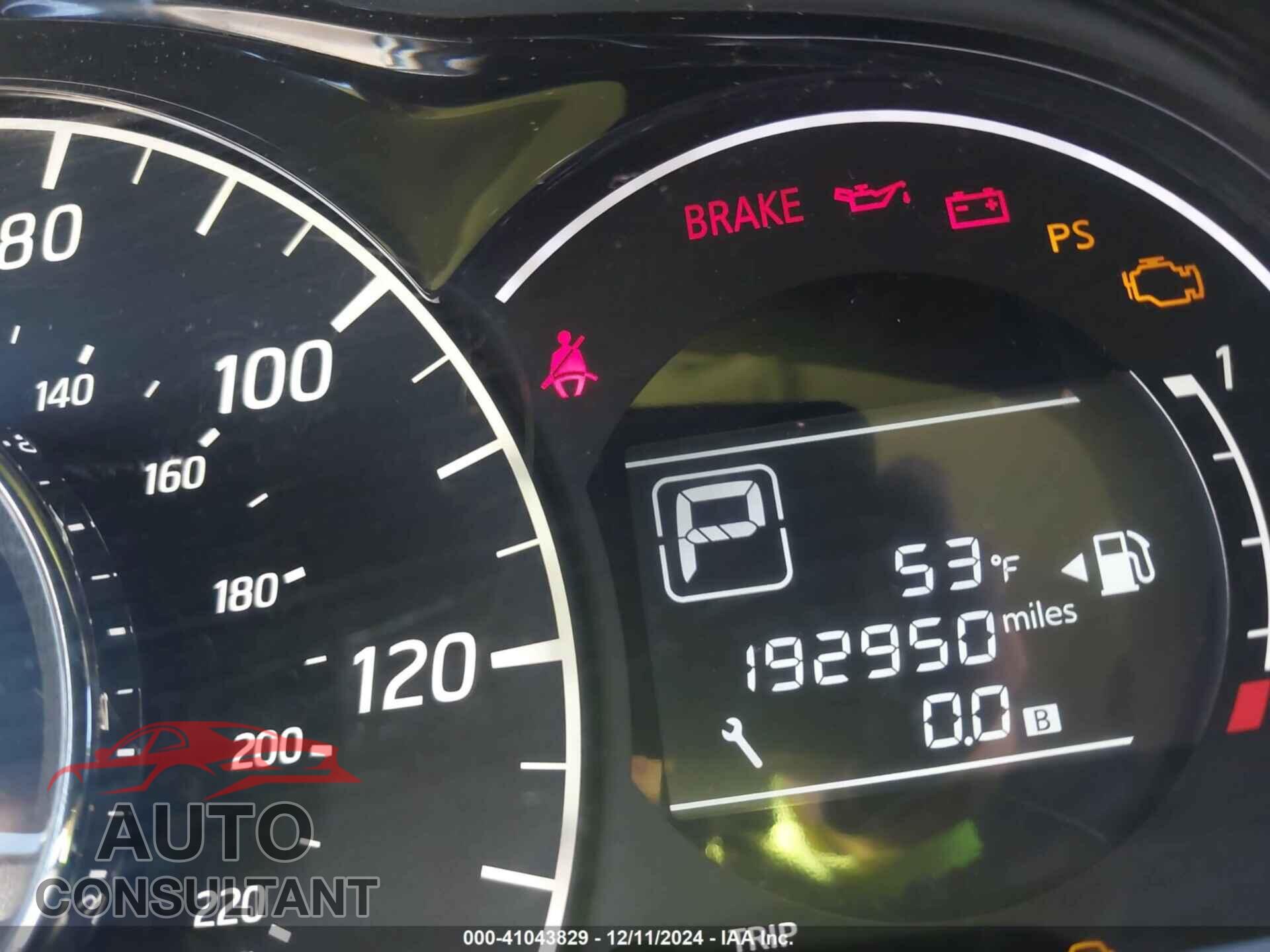 NISSAN VERSA NOTE 2015 - 3N1CE2CP5FL364867