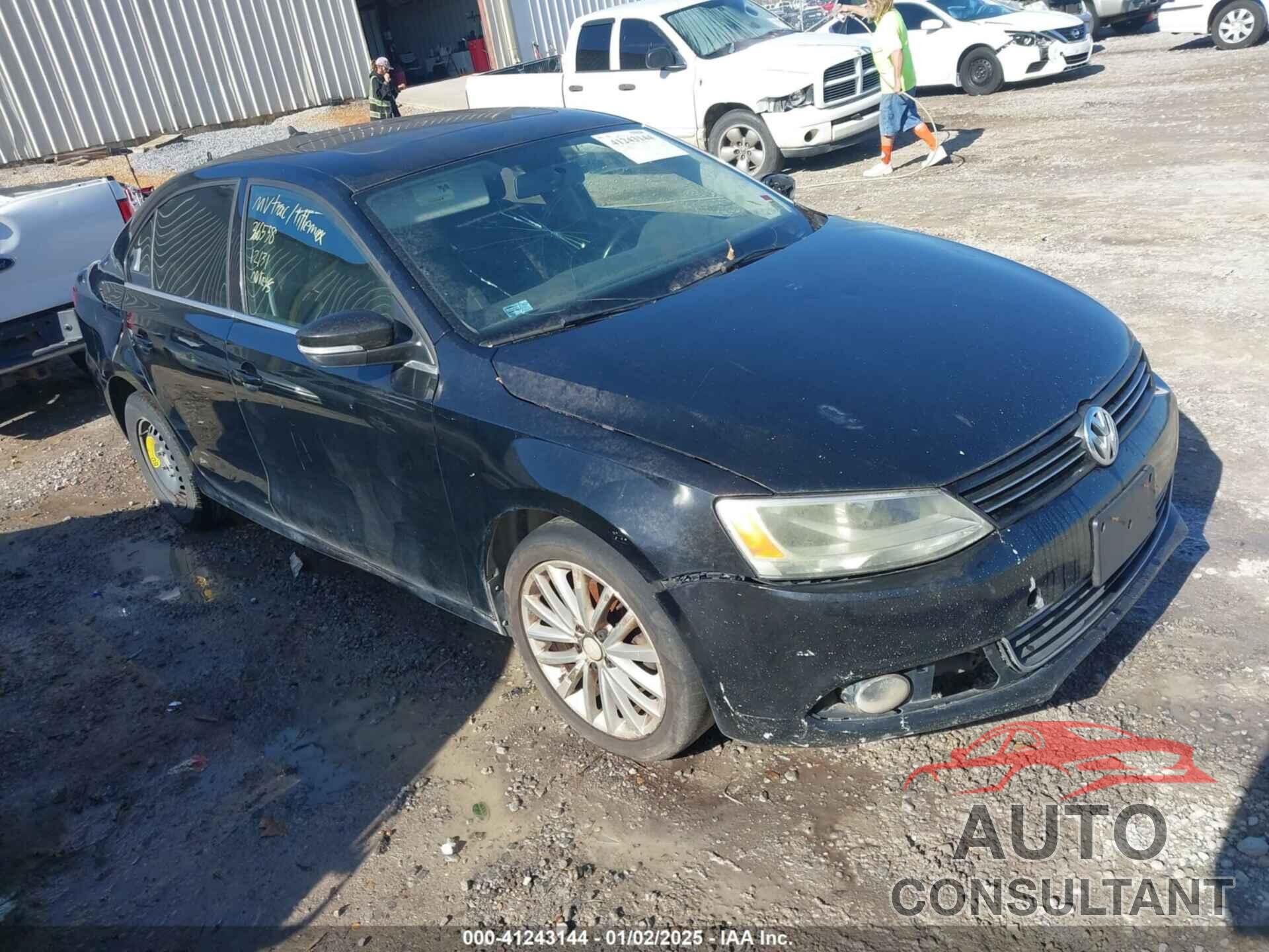 VOLKSWAGEN JETTA 2011 - 3VWLX7AJ7BM366558