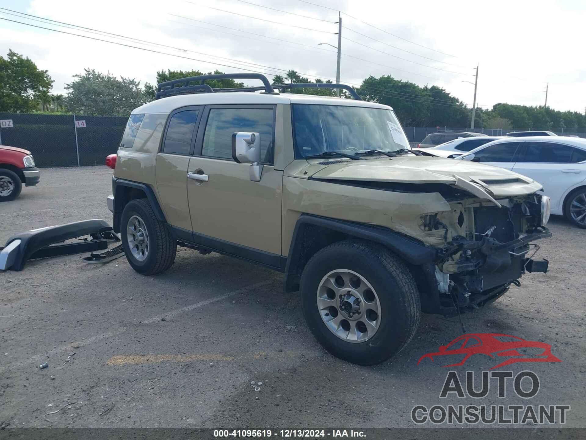 TOYOTA FJ CRUISER 2012 - JTEZU4BF1CK012635