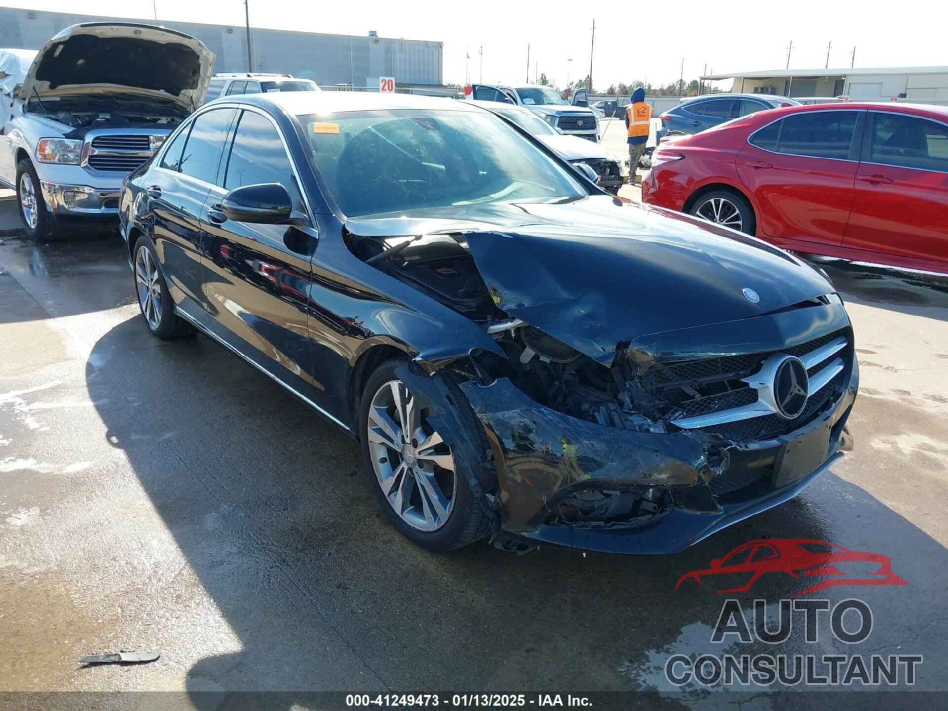 MERCEDES-BENZ C 300 2015 - 55SWF4JB1FU090980