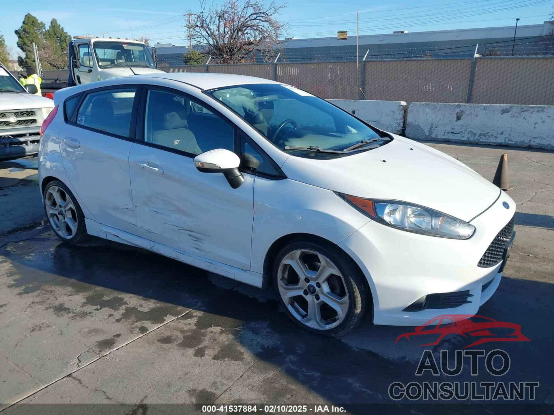 FORD FIESTA 2014 - 3FADP4GX4EM186871