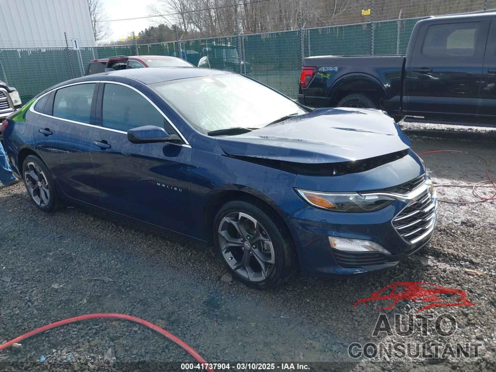 CHEVROLET MALIBU 2022 - 1G1ZD5ST8NF124675
