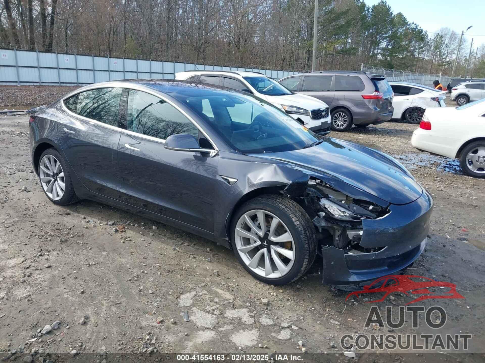 TESLA MODEL 3 2018 - 5YJ3E1EBXJF068727