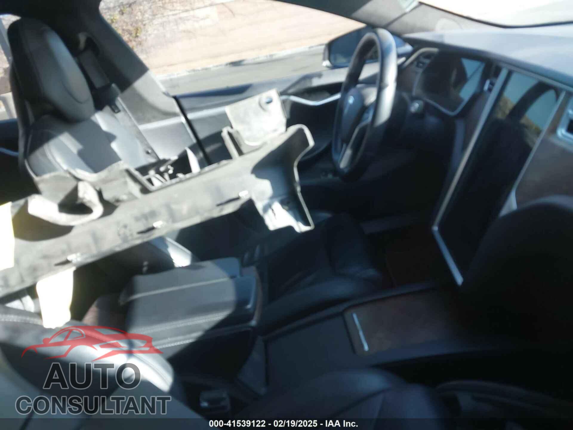 TESLA MODEL S 2017 - 5YJSA1E12HF204700