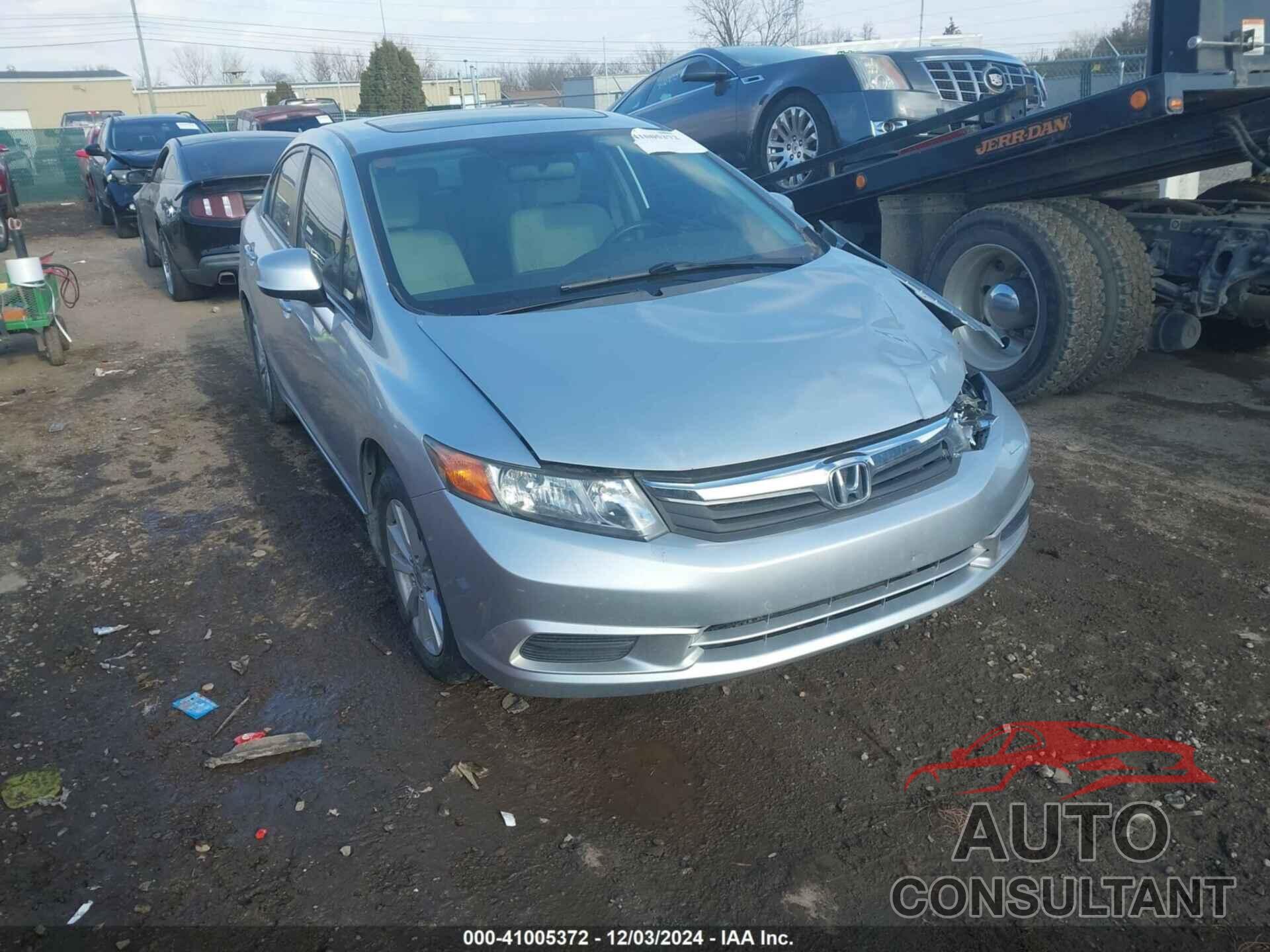 HONDA CIVIC 2012 - 2HGFB2F82CH531344