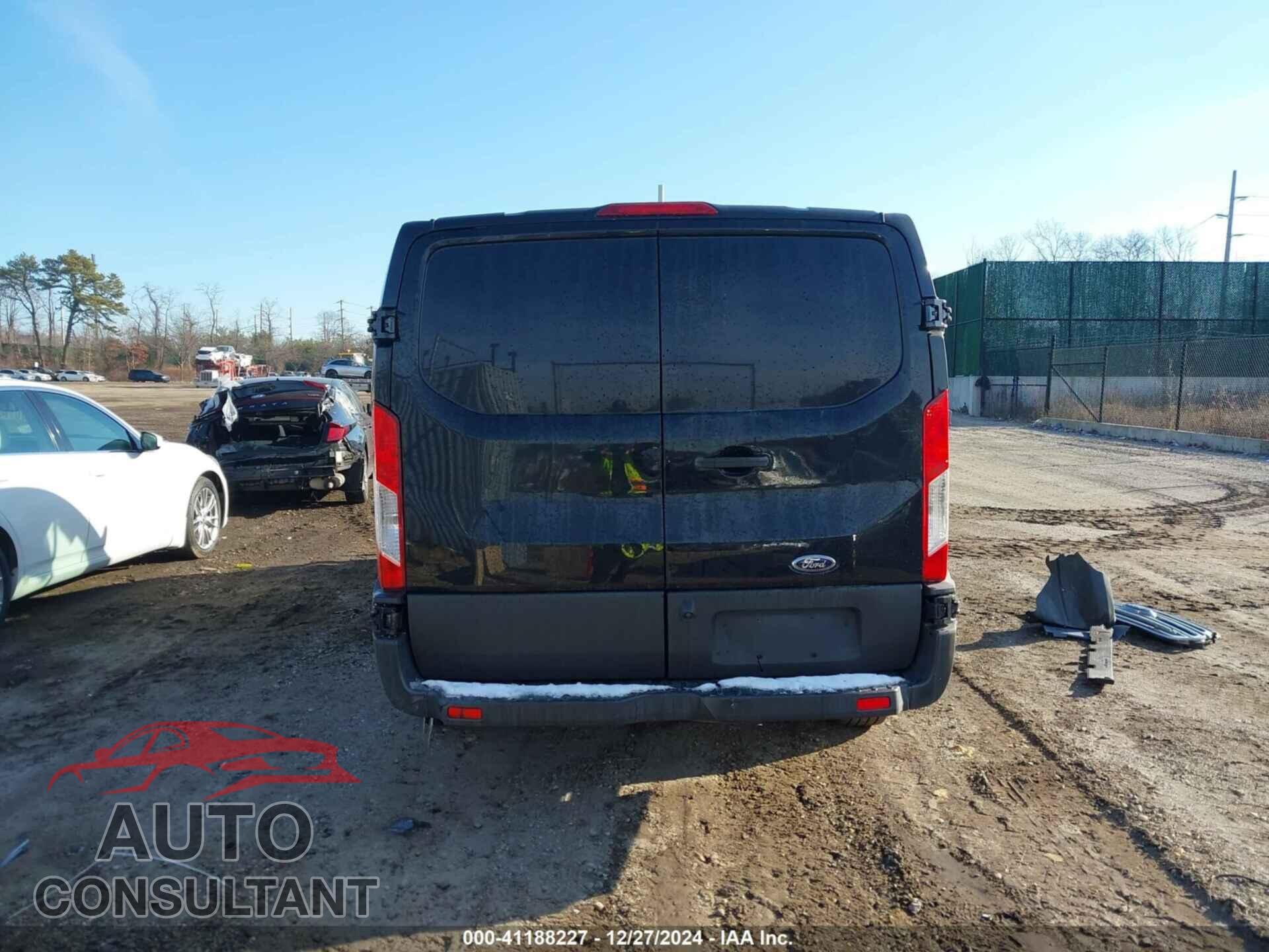FORD TRANSIT-150 2016 - 1FTYE1YM9GKA57782