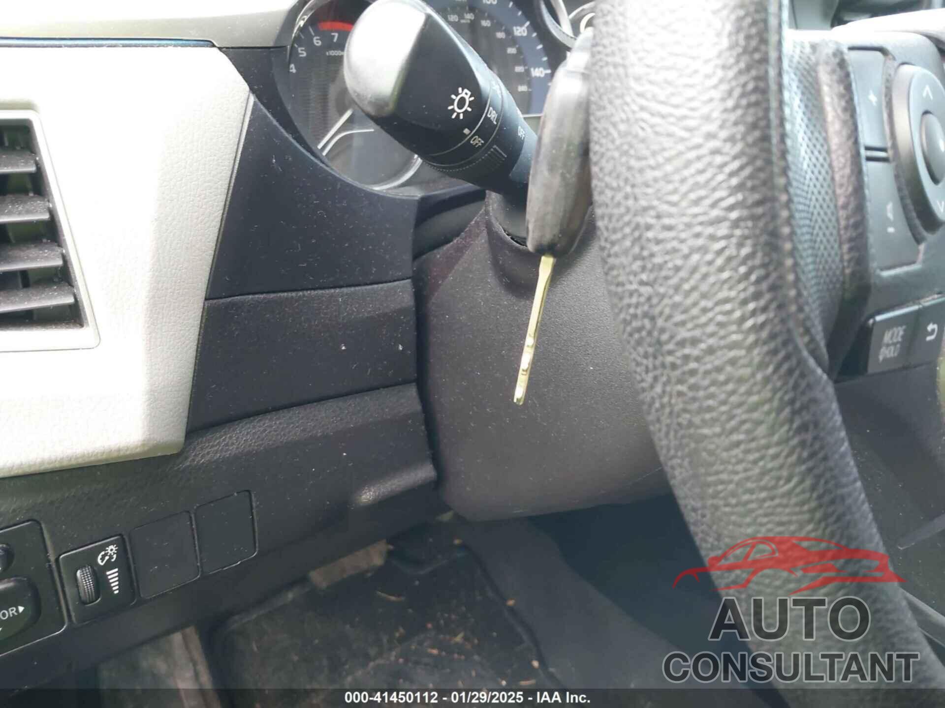 TOYOTA COROLLA 2016 - 2T1BURHEXGC608495