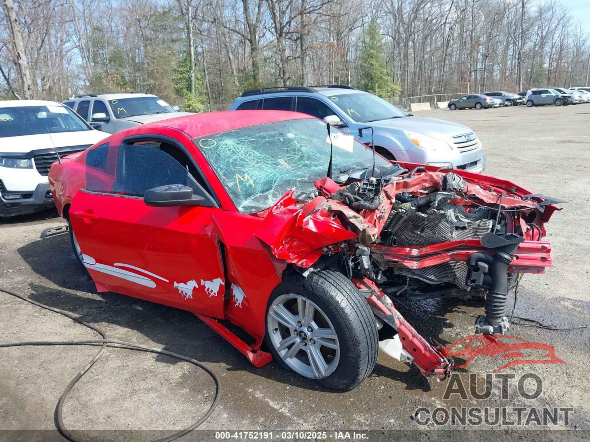 FORD MUSTANG 2014 - 1ZVBP8AM6E5282057