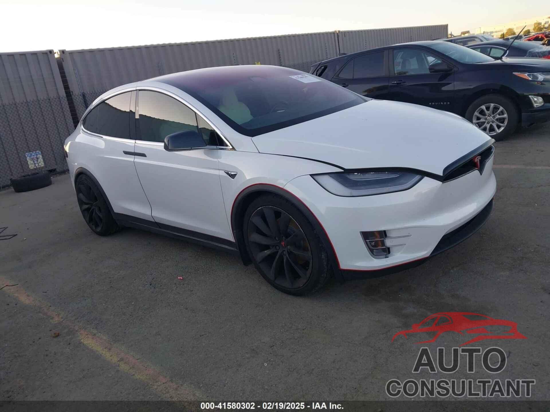 TESLA MODEL X 2017 - 5YJXCDE22HF042089