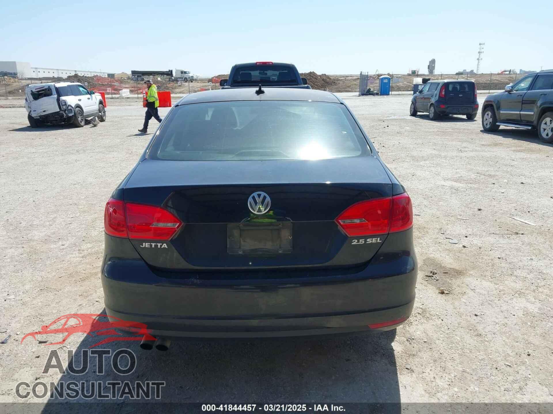 VOLKSWAGEN JETTA 2012 - 3VWLP7AJ5CM404581