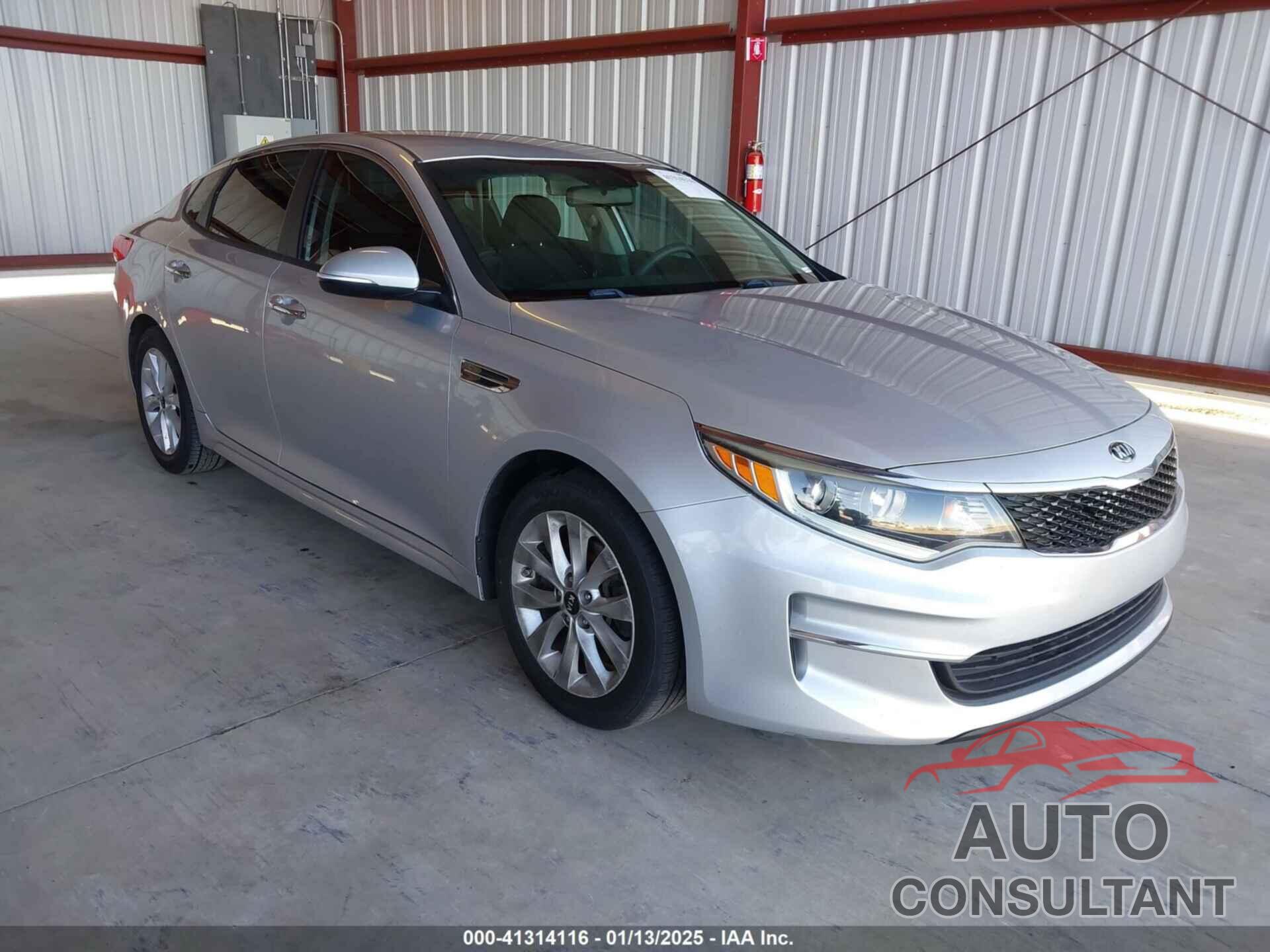 KIA OPTIMA 2018 - 5XXGT4L36JG251057