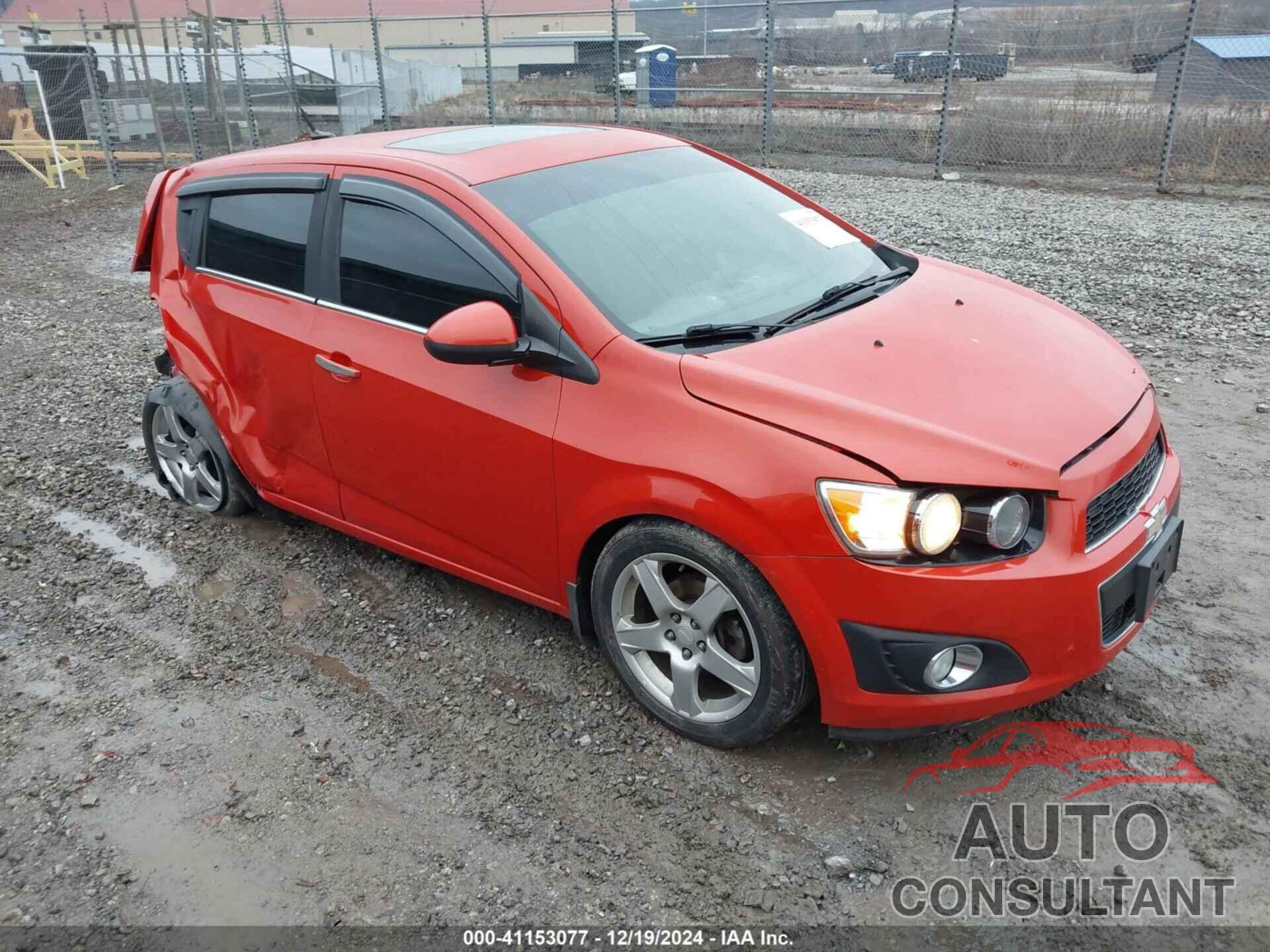 CHEVROLET SONIC 2013 - 1G1JE6SBXD4204741