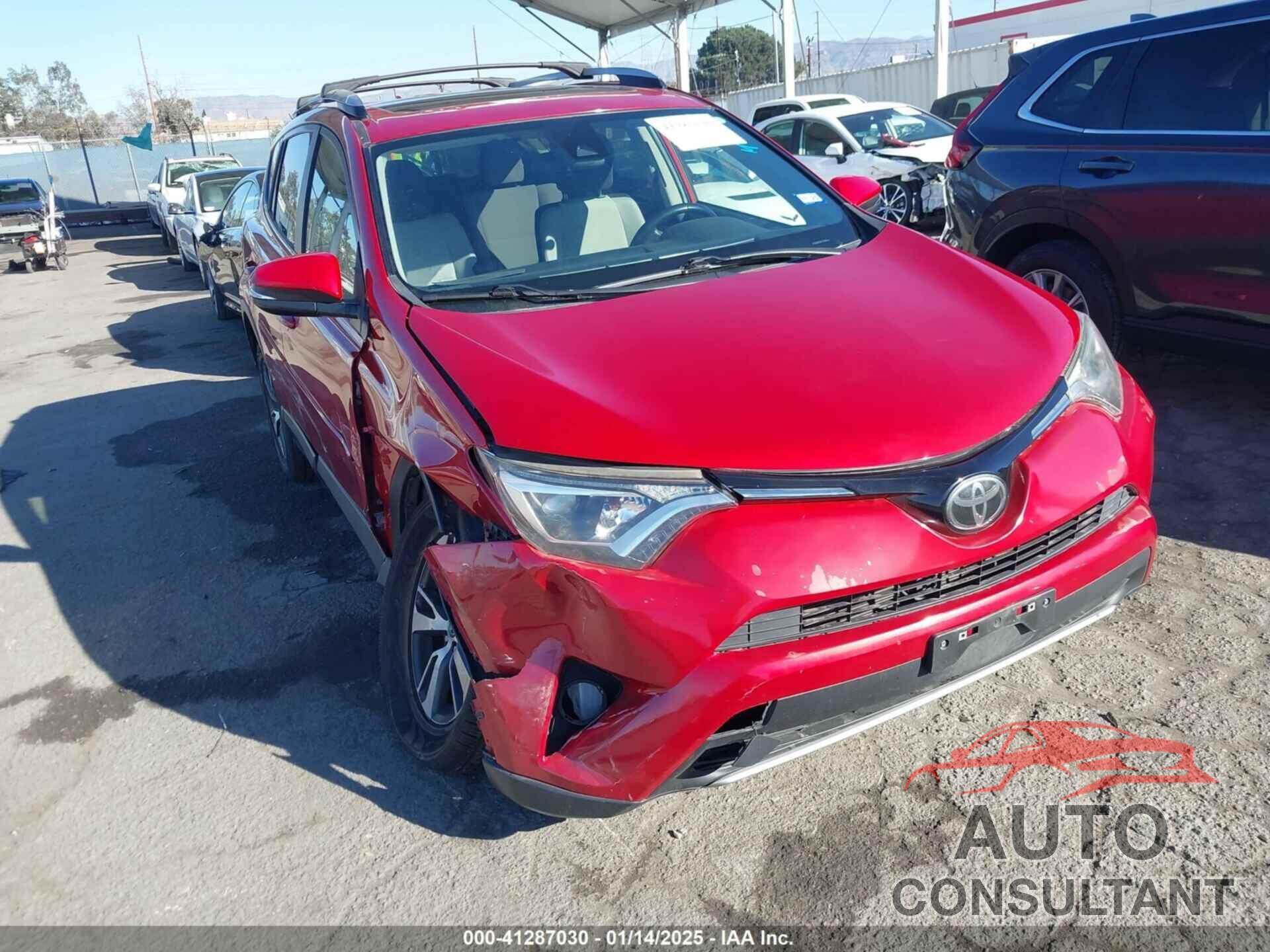 TOYOTA RAV4 2017 - JTMWFREV8HJ144466