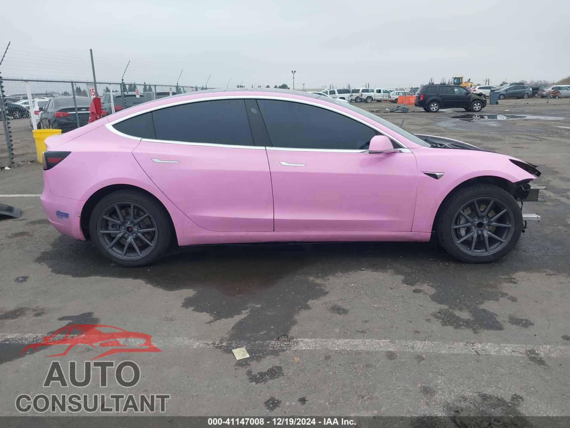 TESLA MODEL 3 2019 - 5YJ3E1EA7KF301729