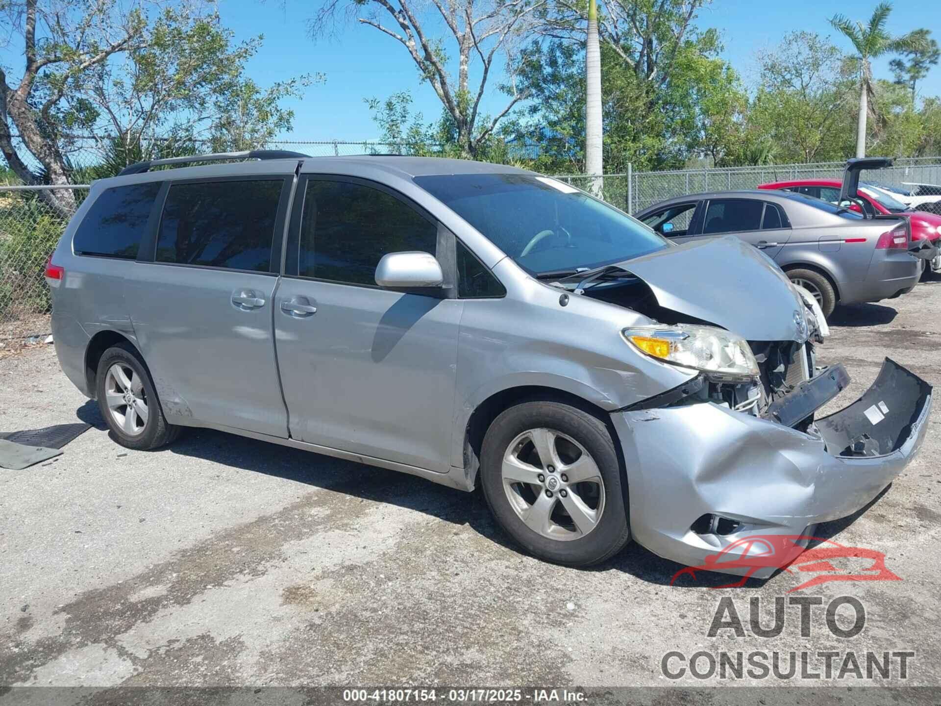 TOYOTA SIENNA 2012 - 5TDKK3DC7CS200870