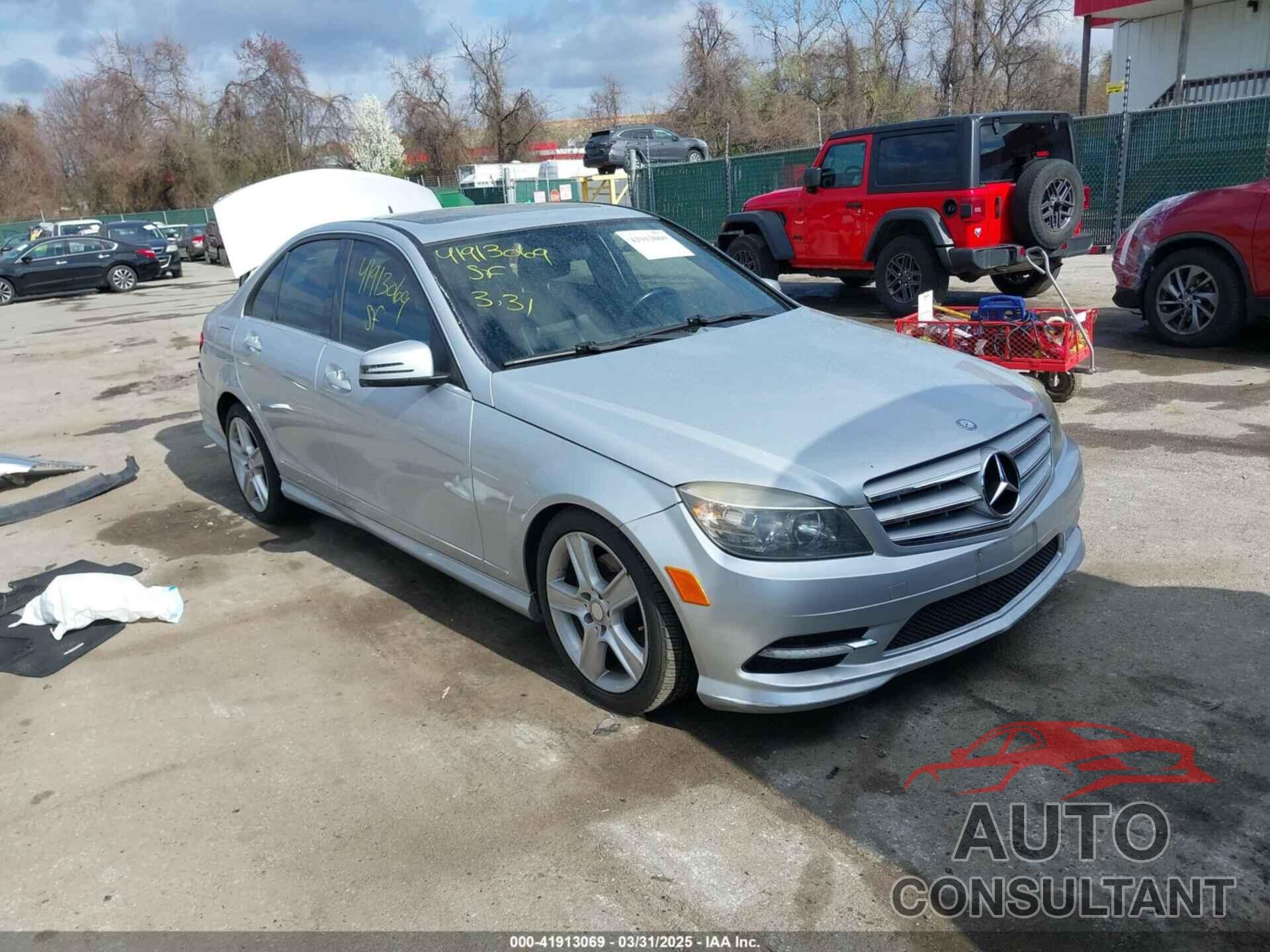 MERCEDES-BENZ C 300 2011 - WDDGF8BB5BR134730