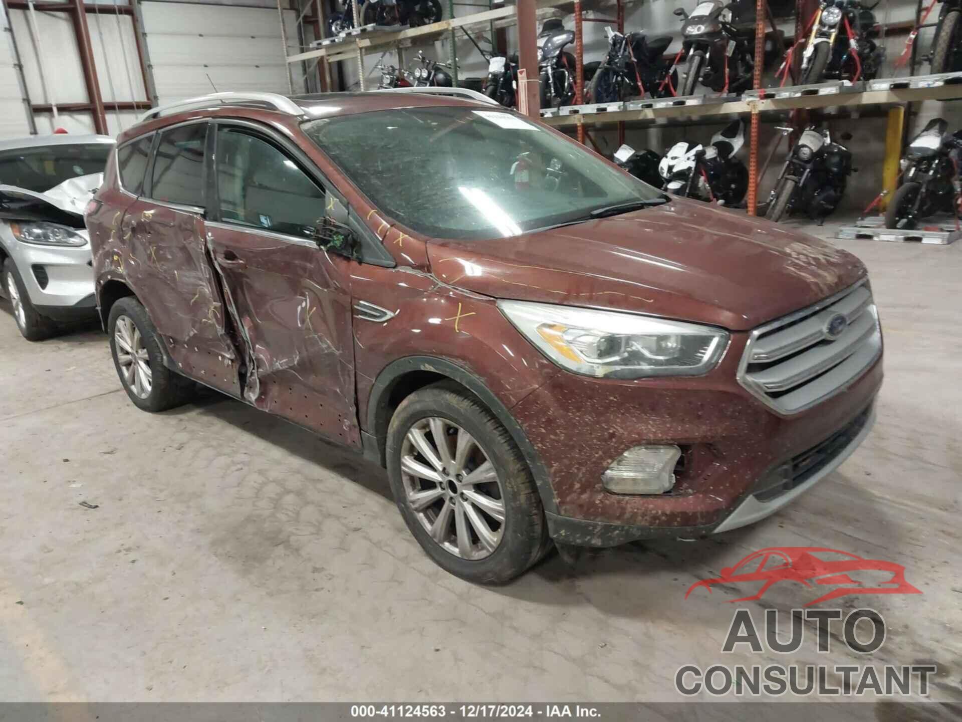 FORD ESCAPE 2018 - 1FMCU9J96JUC04195