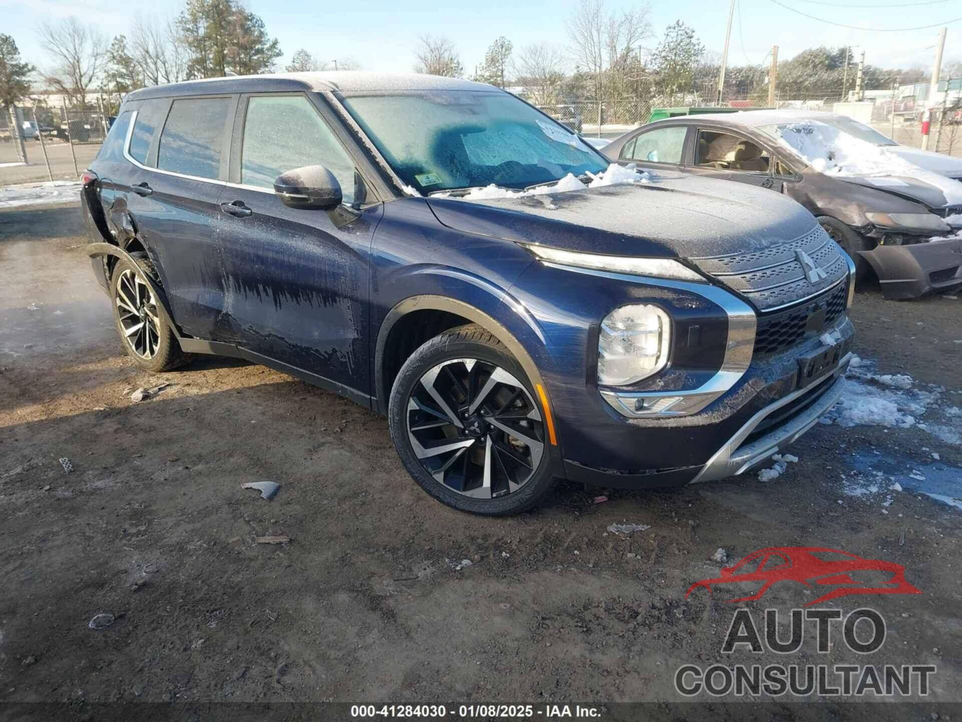 MITSUBISHI OUTLANDER 2023 - JA4J4UA87PZ030245
