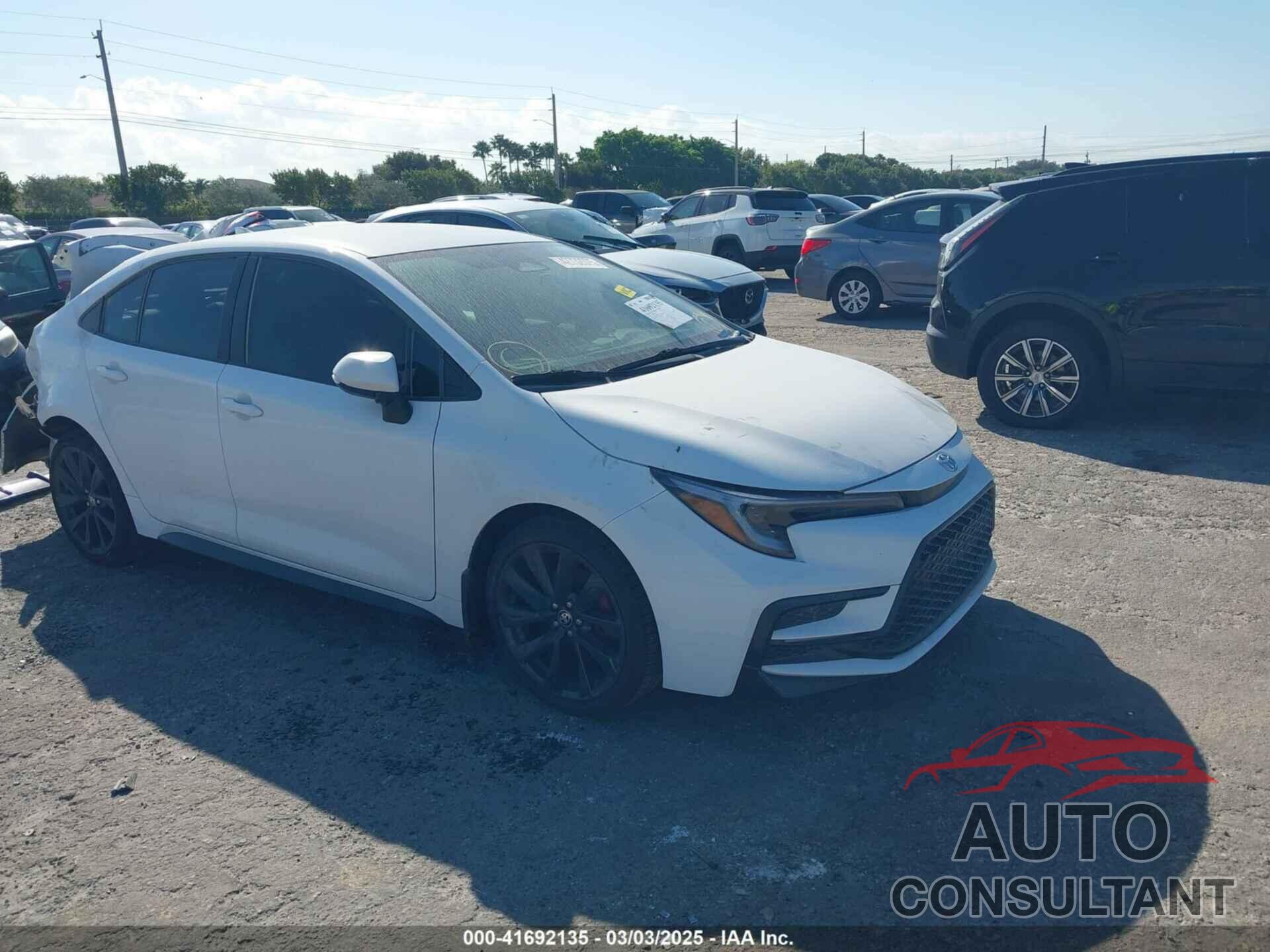 TOYOTA COROLLA 2024 - 5YFS4MCE0RP208040