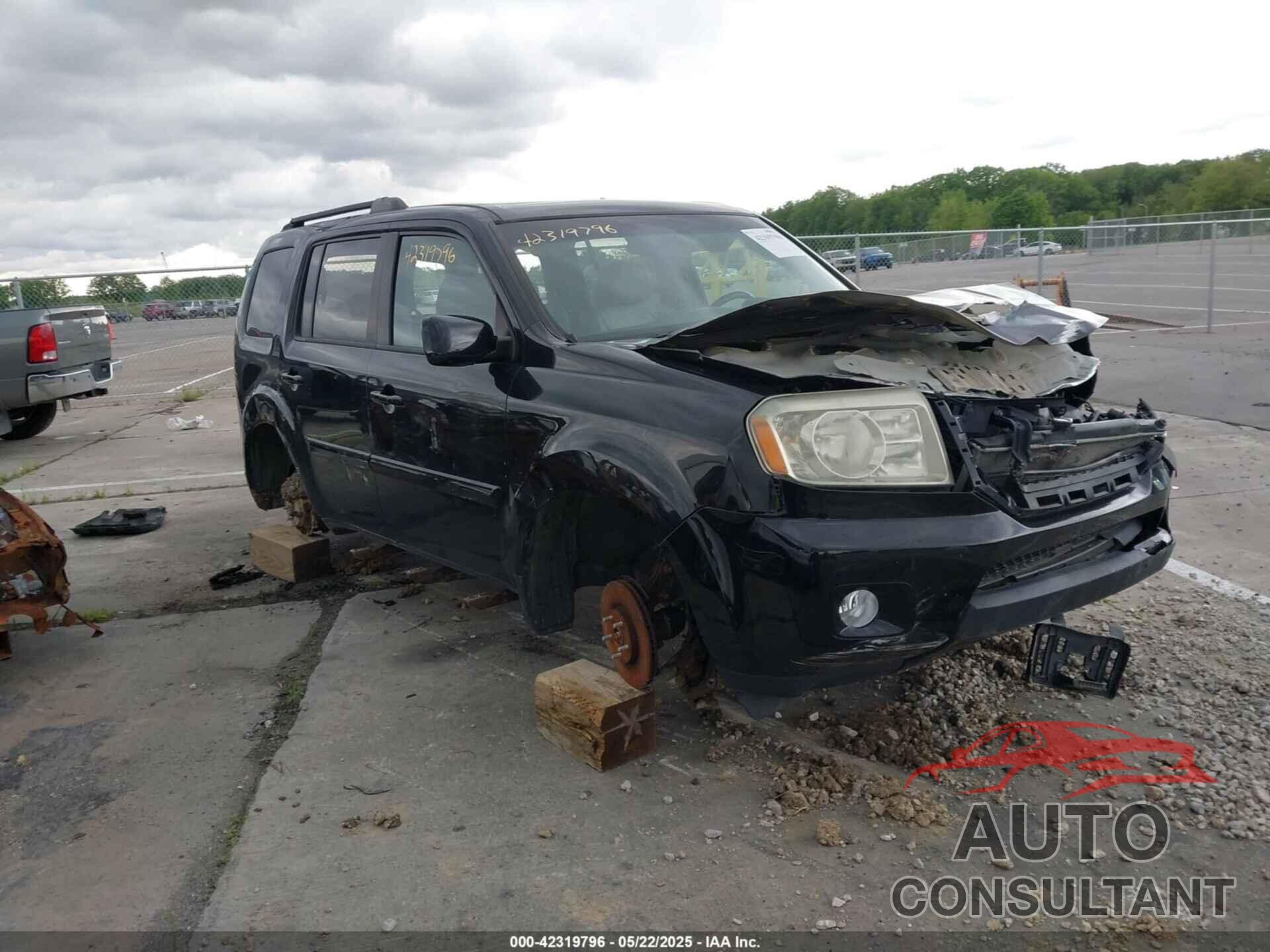 HONDA PILOT 2011 - 5FNYF4H69BB041653